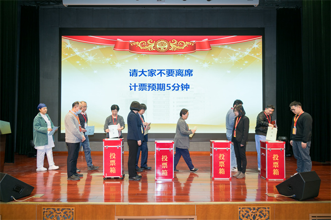 7.1 选举现场 .jpg 7.1 选举现场 .jpg