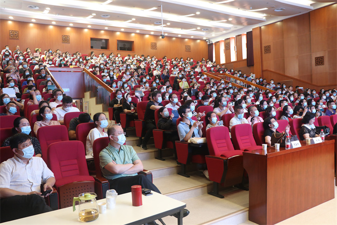 论坛现场2.jpg 论坛现场2.jpg